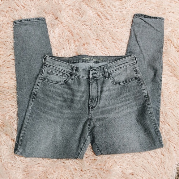 Old Navy Denim - EUC 💥 Gray Mid-Rise Womens Curvy Skinny Jeans